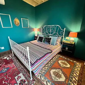 https://la-magia-nel-borgo-fezzano-liguria.hotelitalianriviera.com